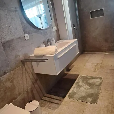 Sonnige Und Ruhige In - Stadtrand Appartement *