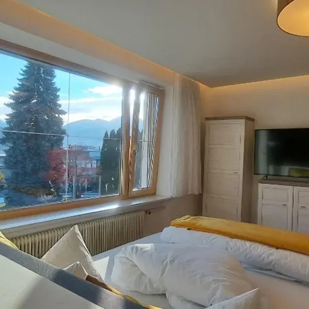 Sonnige Und Ruhige In - Stadtrand Appartement