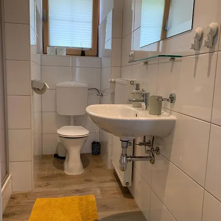 Апартаменты Sonnige Und Ruhige In - Stadtrand *