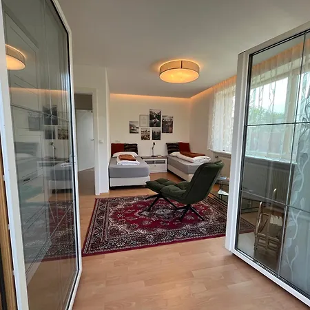 Апартаменти Sonnige Und Ruhige In - Stadtrand *