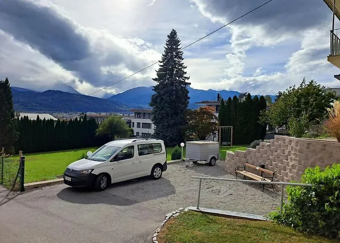 Sonnige Und Ruhige In - Stadtrand *