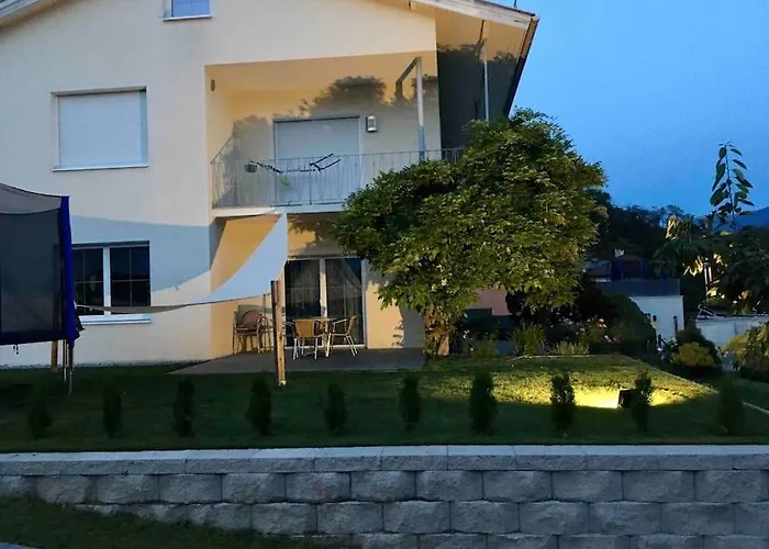 Sonnige Und Ruhige In - Stadtrand 因斯布鲁克