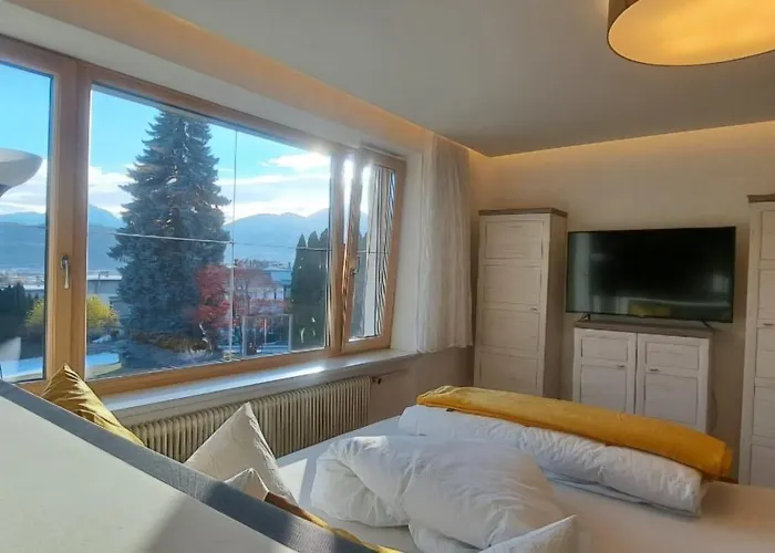 Sonnige Und Ruhige In - Stadtrand Appartement