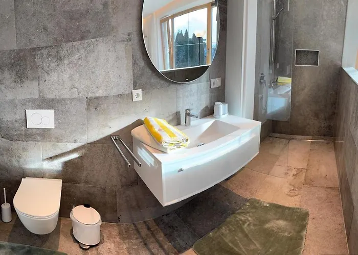 Sonnige Und Ruhige In - Stadtrand Appartement