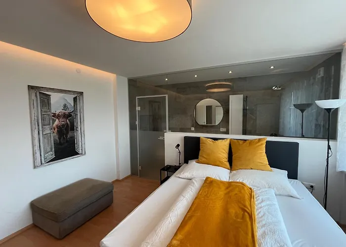 Sonnige Und Ruhige In - Stadtrand Appartement